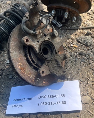 Цапфа поворотна ліва 51710M1000 HYUNDAI