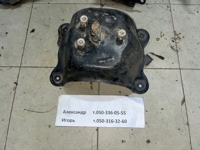 Кронштейн запасного колеса 5190842040 TOYOTA