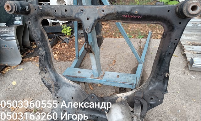 Підрамник передньої підвіски 54400JN00A NISSAN