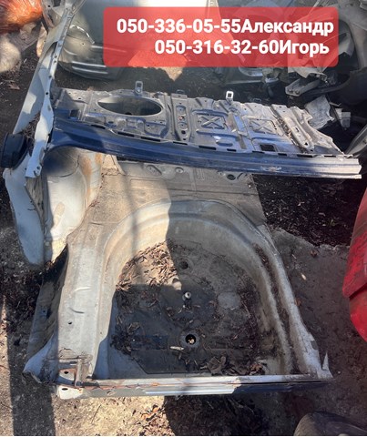 Підлога багажника 5831133060 TOYOTA