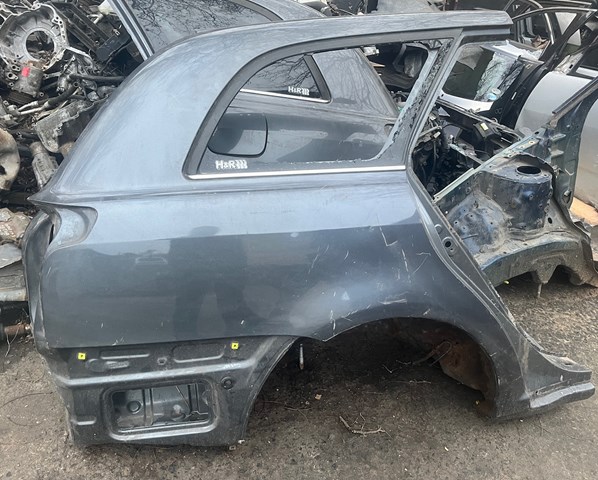 Крило заднє праве 6161105120 TOYOTA