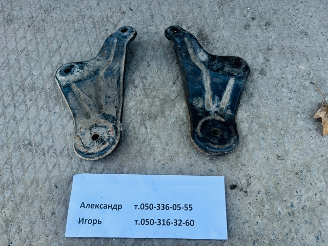 Кронштейн передньої балки 624762E000 HYUNDAI