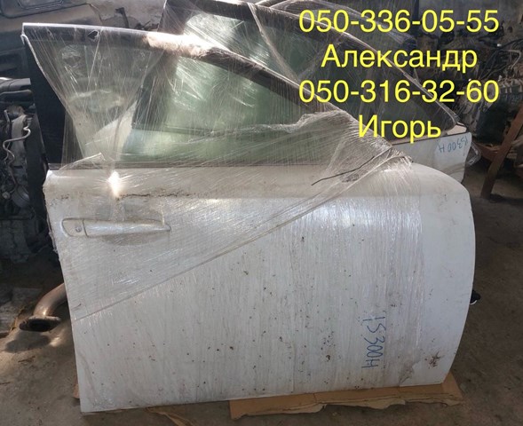 Пасажирські передні двері 6700153090 TOYOTA