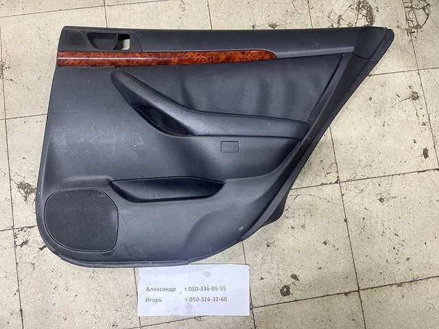 Дверна карта правих задніх дверей 6701005140B0 TOYOTA