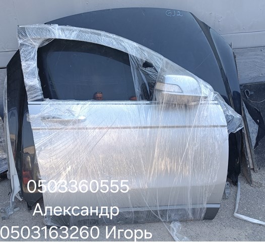 Дверка передня права 67010SWAJ10ZZ HONDA