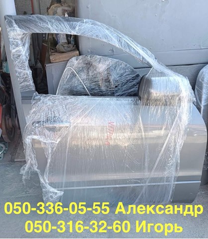 Пасажирські передні двері 6800165844 SUZUKI