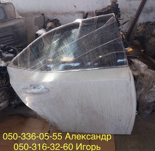 Замок задньої дверї, правої 6905053040 TOYOTA