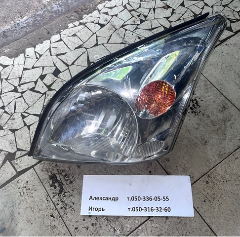 Фара 811706A051 TOYOTA