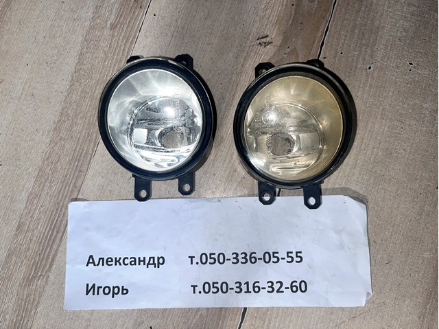 Протитуманка ліва 812200D040 TOYOTA