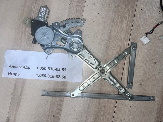 Мотор склопідйомника дверей задніх, правих 827301BA0A NISSAN