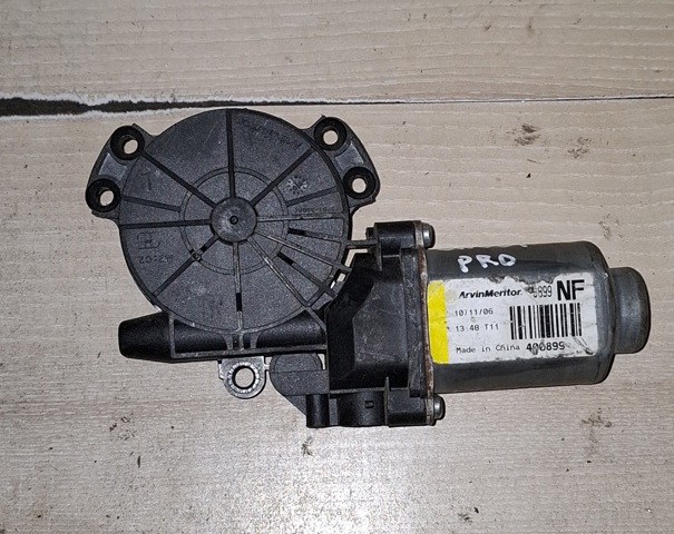 Моторчик склопідйомника двері задніх, лівих 834503K001 HYUNDAI