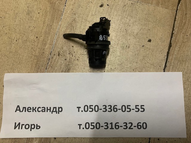 Насос омивача 8533021010 TOYOTA