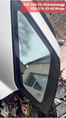 Скло багажника, ліве 878103E000 HYUNDAI