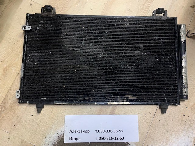 Радіатор охолодження кондиціонера 8846002110 TOYOTA