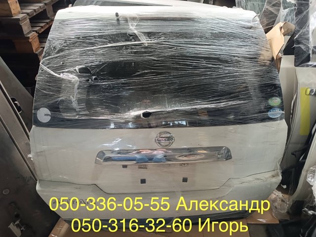 Облицювання ляди 90903JG00A NISSAN