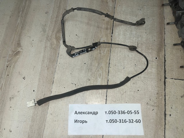 Датчик АБС задній правий 956812B000 HYUNDAI