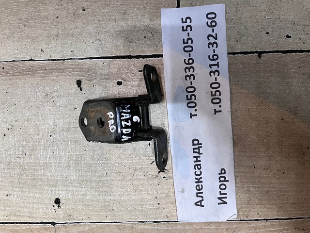 Петля передніх дверей E11258210 MAZDA