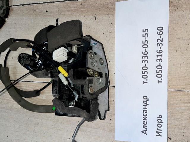 Замок задньої двері, лівої EH1473310E MAZDA
