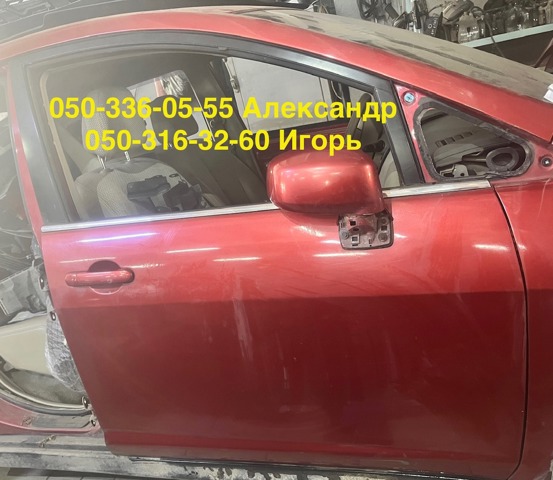Пасажирські передні двері H0100EE5MM NISSAN
