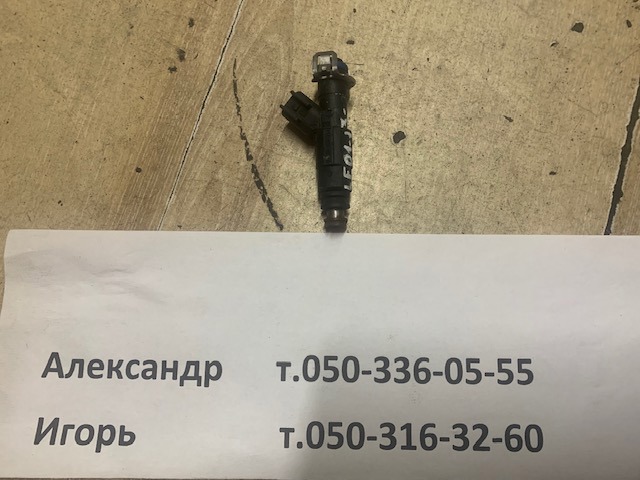 Форсунка вприску палива LF0113250A MAZDA