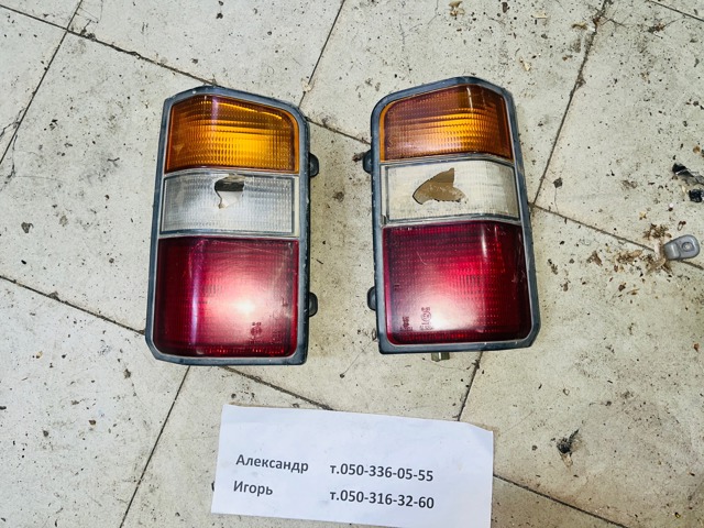 Ліхтар задній лівий Mitsubishi L 300 P0W, P1W, P2W