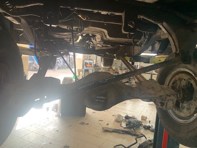 Штанги реактивні задньої підвіски MB584021A HYUNDAI