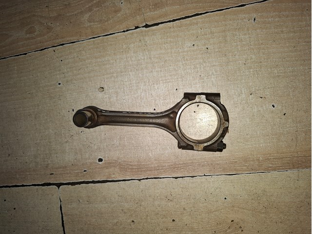 Шатун поршня двигуна MD312667 MITSUBISHI