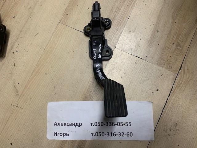Підаль газу MN101543 MITSUBISHI
