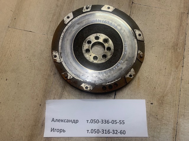 Маховик із зубчастим ободом в зборі MN163878 MITSUBISHI
