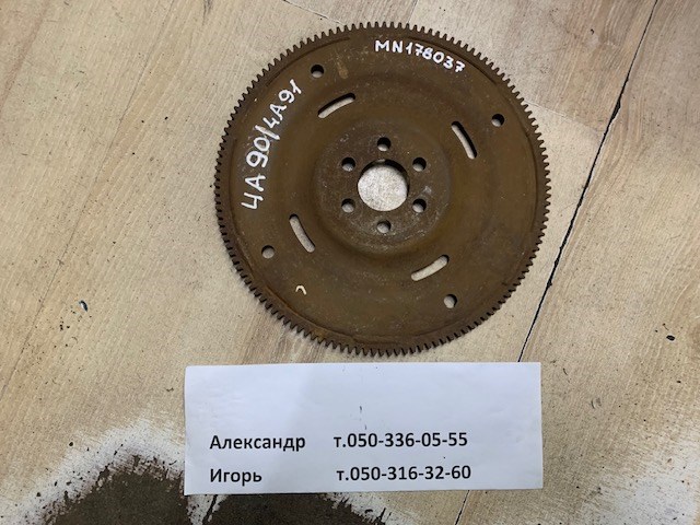 Демпферний маховик MN178037 MITSUBISHI