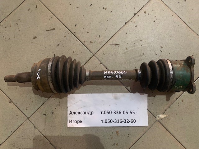 Піввісь передня, права MR410665 MITSUBISHI