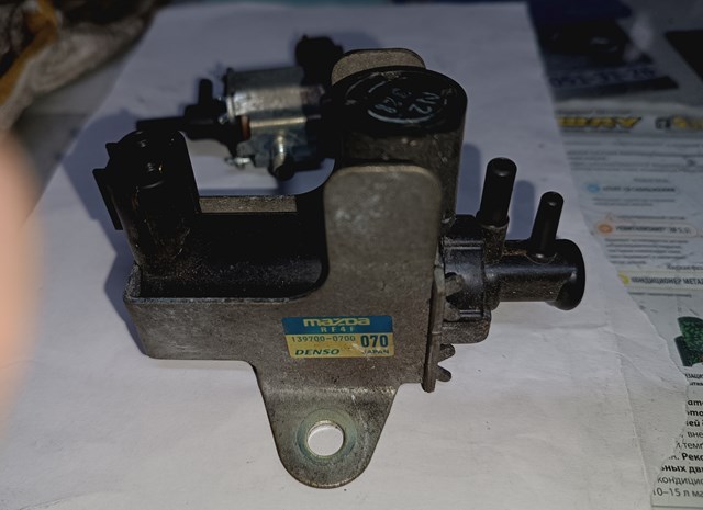 Перетворювач тиску (соленоїд) наддуву / EGR RF4F18741C MAZDA