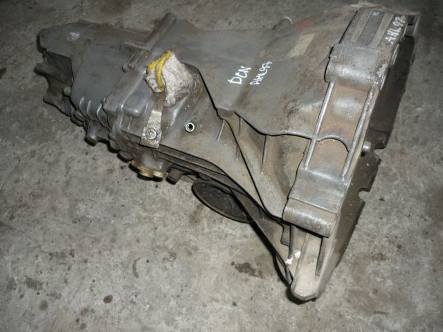 Механічна коробка перемикання передач 012300051QX VAG