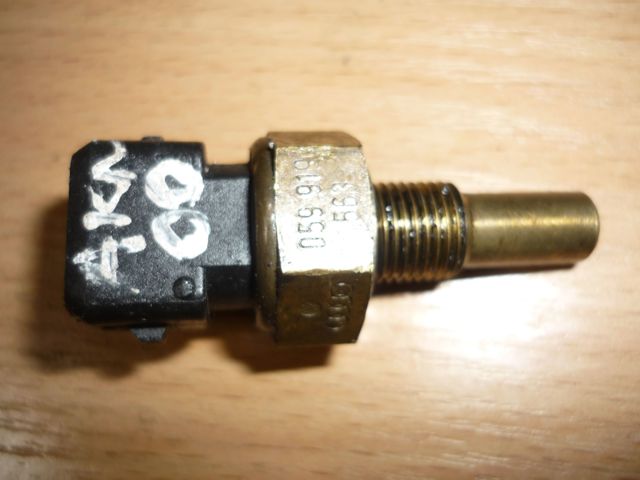 Термодатчик масла двигуна 059919563 VAG