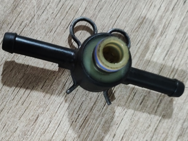 Зворотній клапан повернення палива 1J0127247J VAG