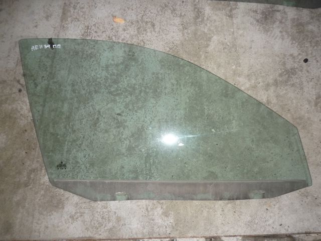 Скло пасажирських дверей 1J4845202G VAG