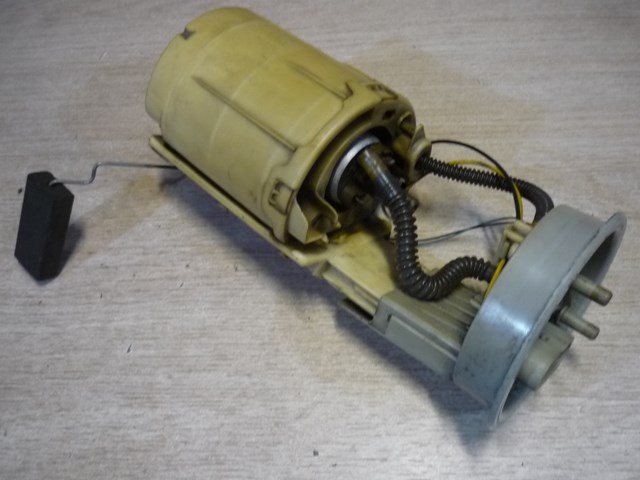 Насос занурювальний в баці 3B0919050B VAG