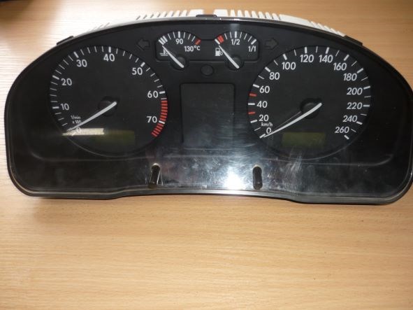 Приладова дошка-щиток приладів 3B0919860AX VAG