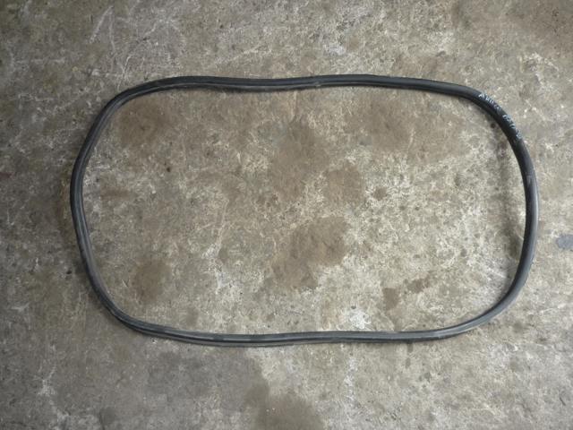 Ущільнювач кришки багажника 3B5827705G VAG