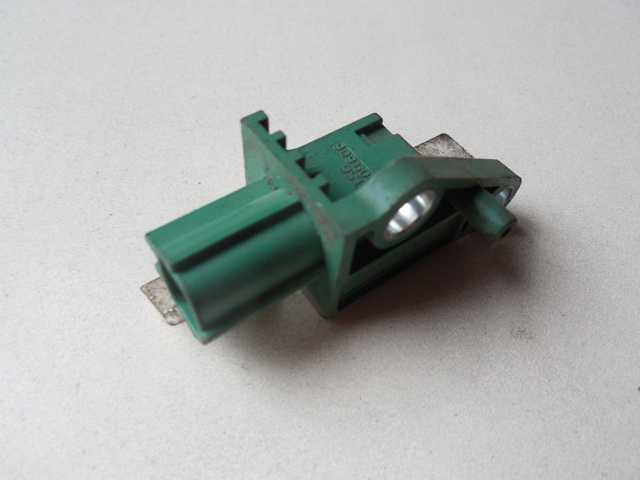 Датчик AIRBAG передній 3C0909606 VAG