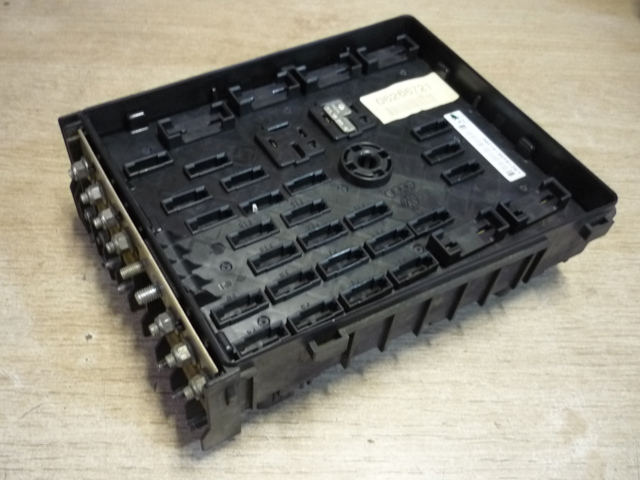Реле запобіжників 3C0937125 VAG