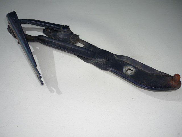 Шарнір кришки багажника 41628203277 BMW