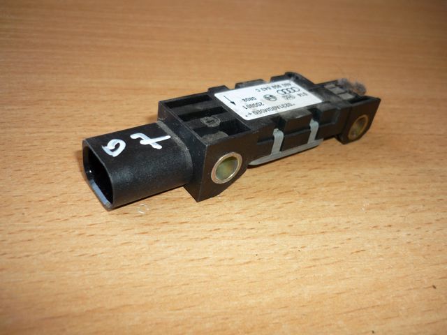 Датчик AIRBAG передній 4B0959643E VAG