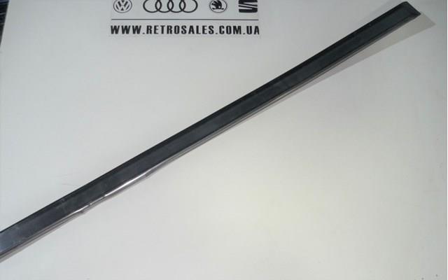 Молдинг передньої лівої двері 51138184477 BMW