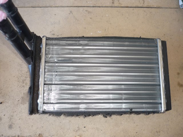 Радіатор пічки (обігрівача) 8D1819031C VAG