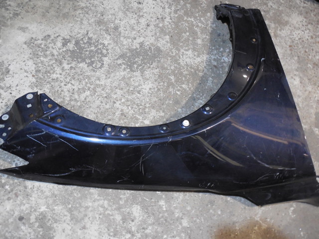 Переднє праве крило KD5352111A MAZDA