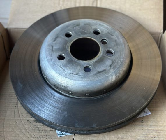 Гальмо дискове переднє 34118831822 BMW