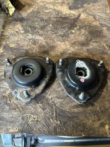 Опора амортизатора 486090E060 TOYOTA