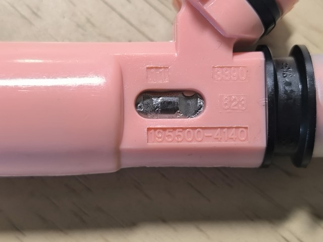 Форсунка дизельна в зборі, розпилювач + тримач MR507376 MITSUBISHI