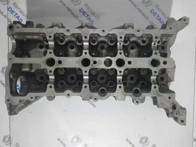 ГБЦ  двигуна 110415059R RENAULT